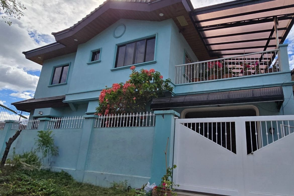 5 Bedroom House for Sale in Dolores, Taytay, Rizal