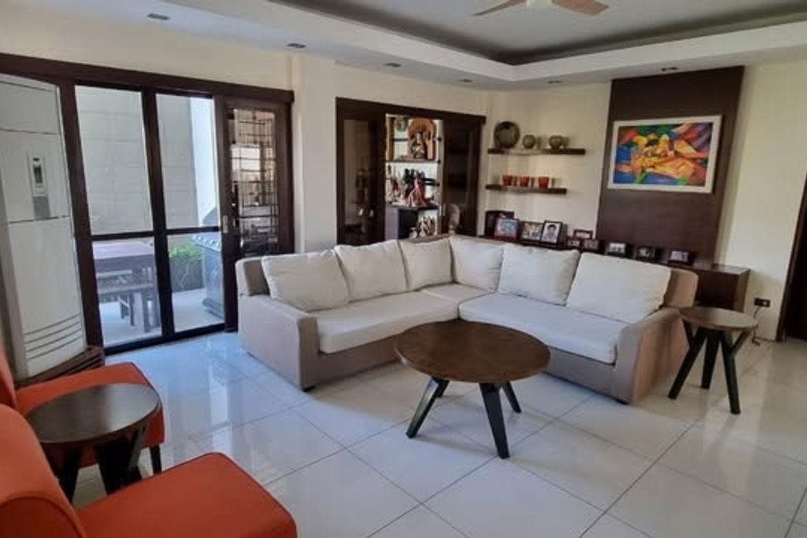 5 Bedroom House for Sale in Don Bosco, Parañaque, Metro Manila