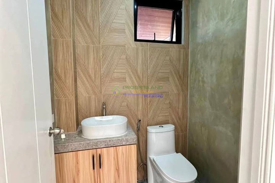 5 Bedroom House for Sale in Don Bosco, Parañaque, Metro Manila – photo 7