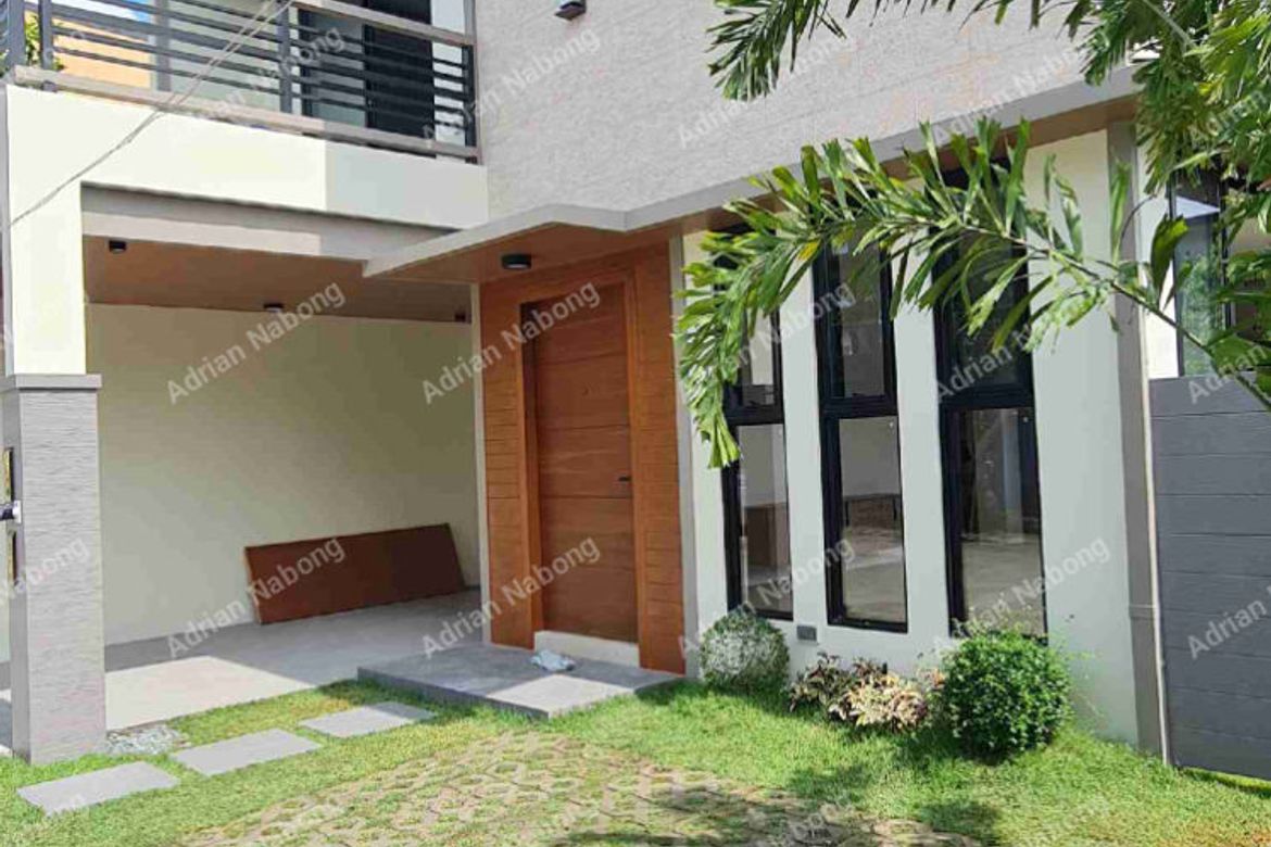 5 Bedroom House for Sale in Don Jose, Santa Rosa, Laguna