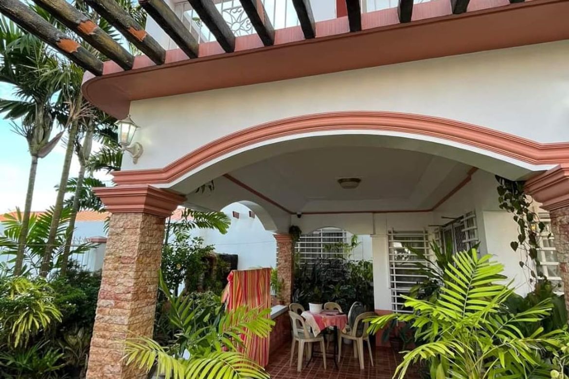 5 Bedroom House for Sale in Dungon, Iloilo City, Iloilo