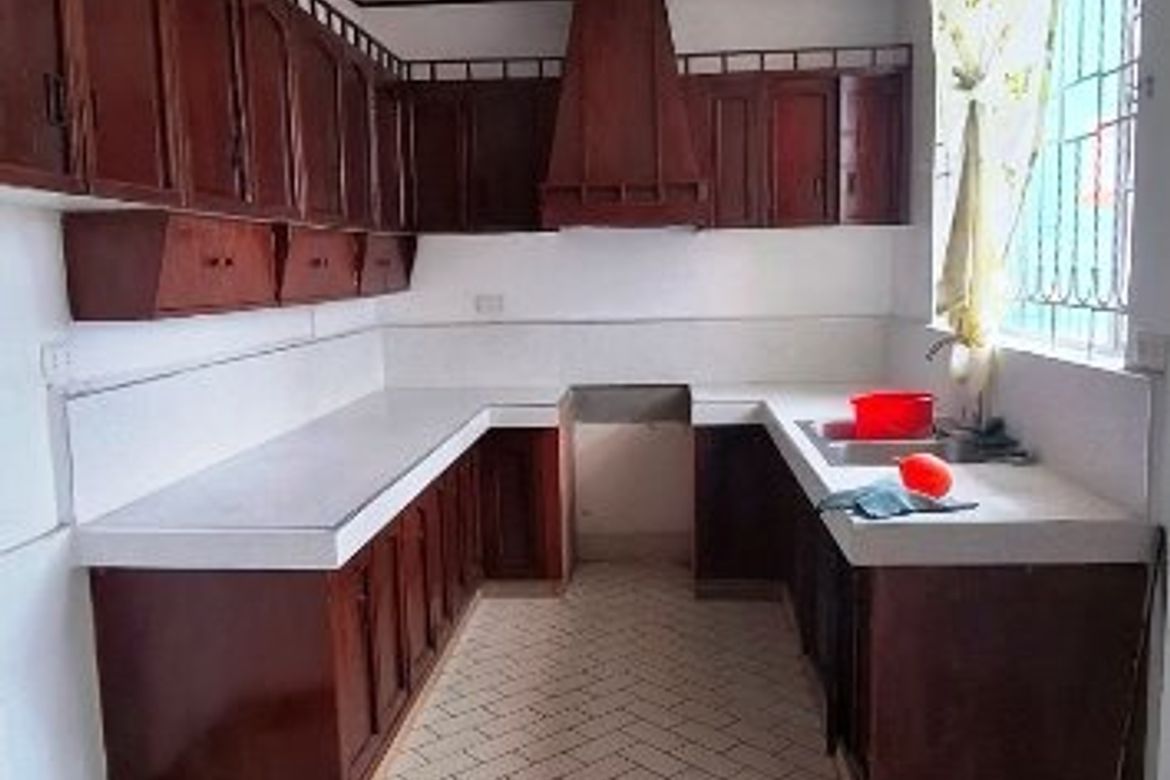 5 Bedroom House for Sale in Engineers' Hill, Baguio, Benguet – photo 7