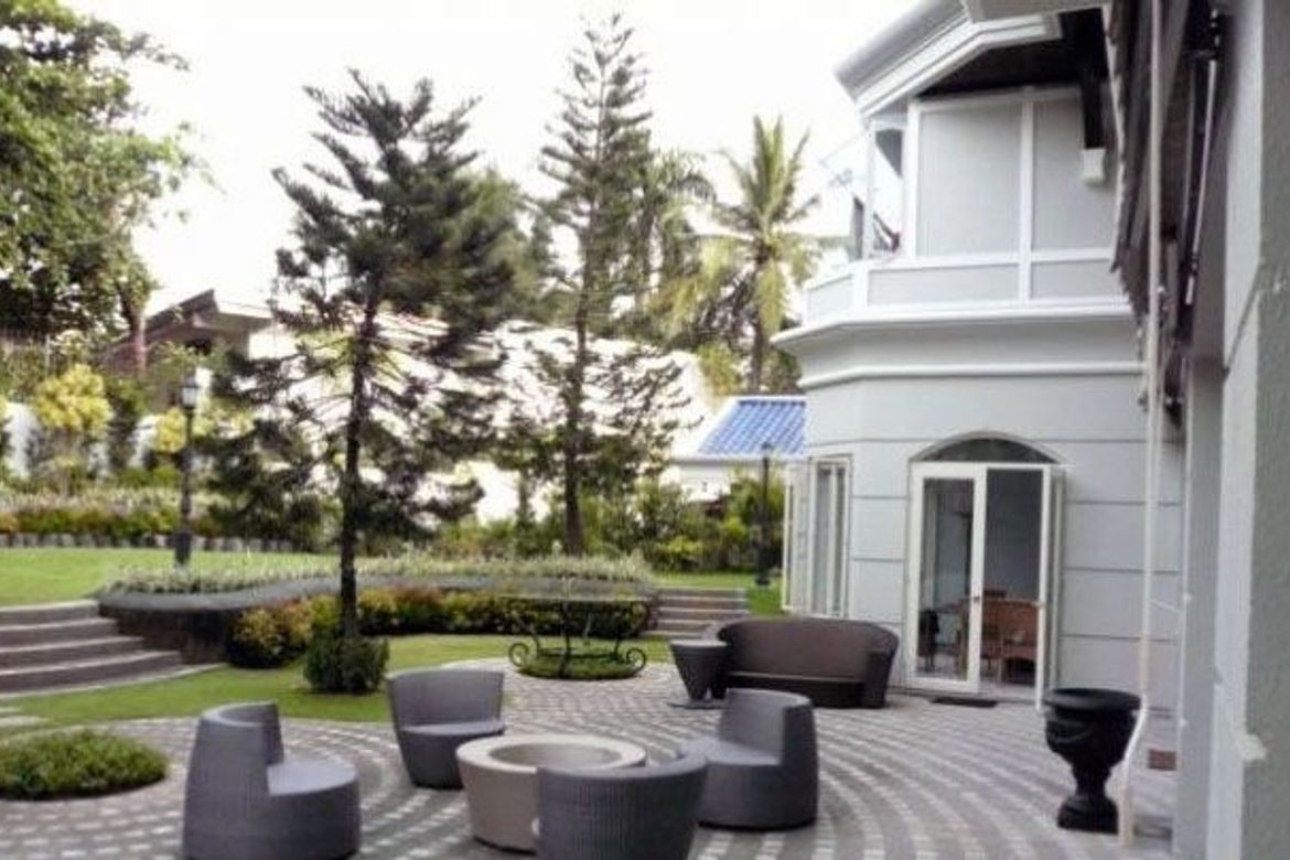 5 Bedroom House for Sale in Forbes Park North, Makati City – photo 8