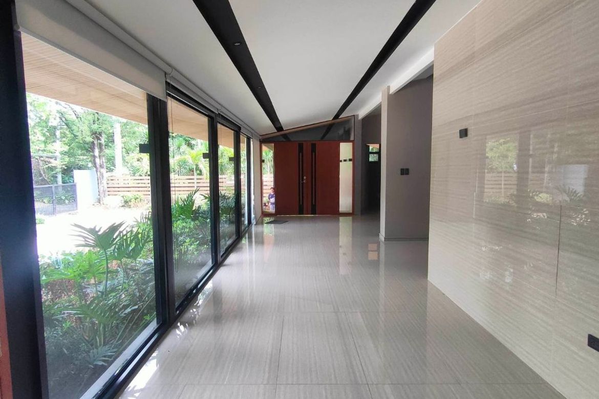 5 Bedroom House for Sale in Forbes Park North, Makati, Metro Manila near MRT-3 Buendia – photo 8