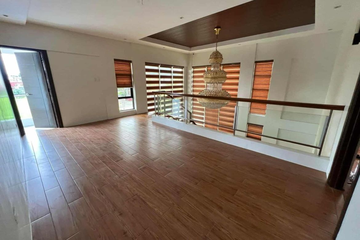5 Bedroom House for Sale in Greater Lagro, Quezon City, Metro Manila – photo 6