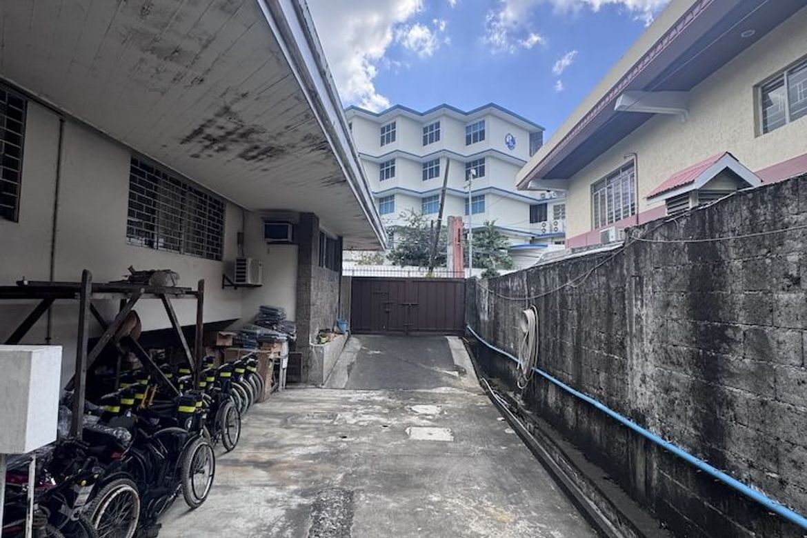 5 Bedroom House for Sale in Greenhills, San Juan, Metro Manila – photo 3
