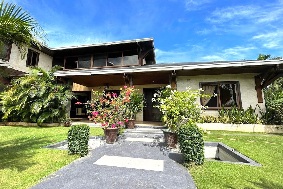 5 Bedroom House for Sale in Greenville Heights, Casili, Consolacion, Cebu