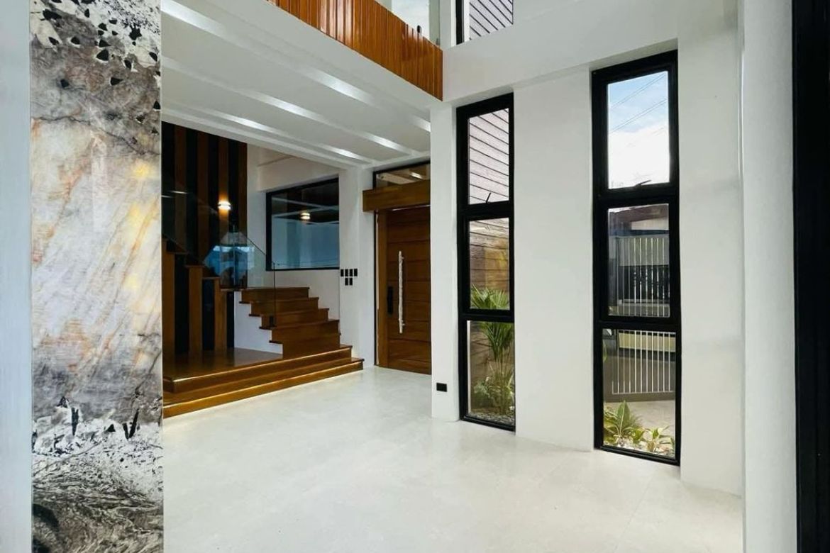 5 Bedroom House for Sale in Greenwoods Executive Village, San Miguel, Pasig, Metro Manila – photo 8