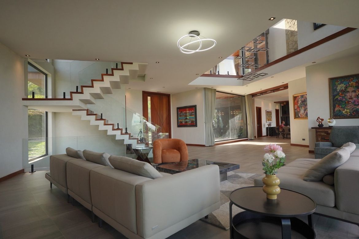 5 Bedroom House for Sale in Guitnang Bayan I, San Mateo, Rizal – photo 6