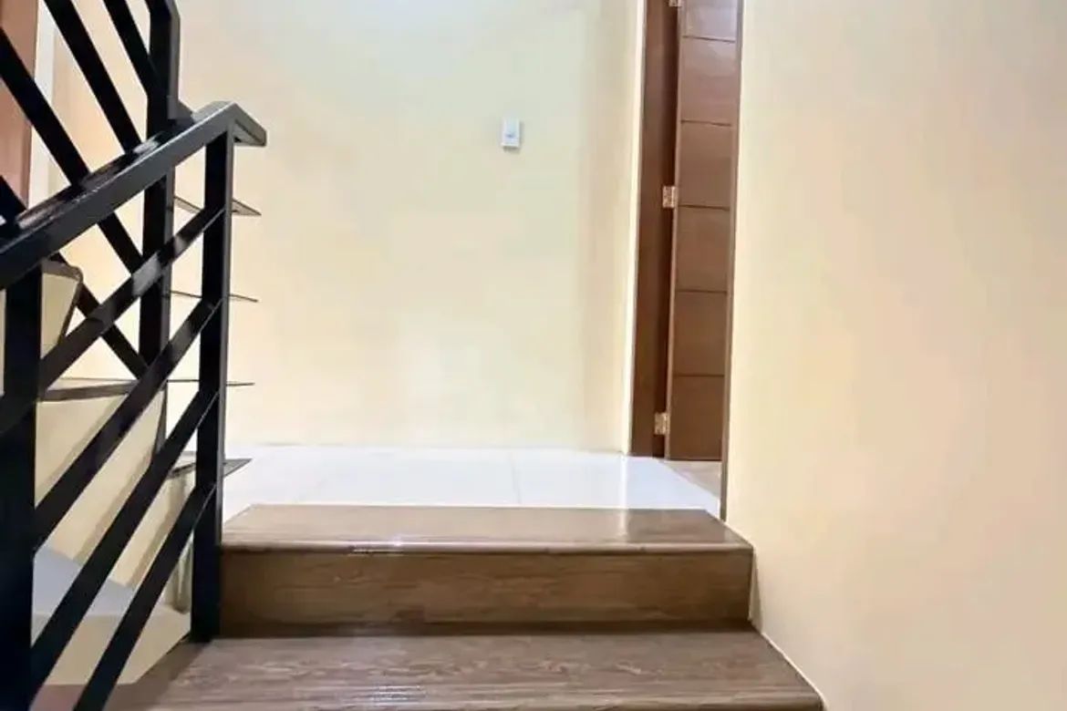 5 Bedroom House for Sale in Kamuning, Quezon City, Metro Manila near MRT-3 Kamuning – photo 5