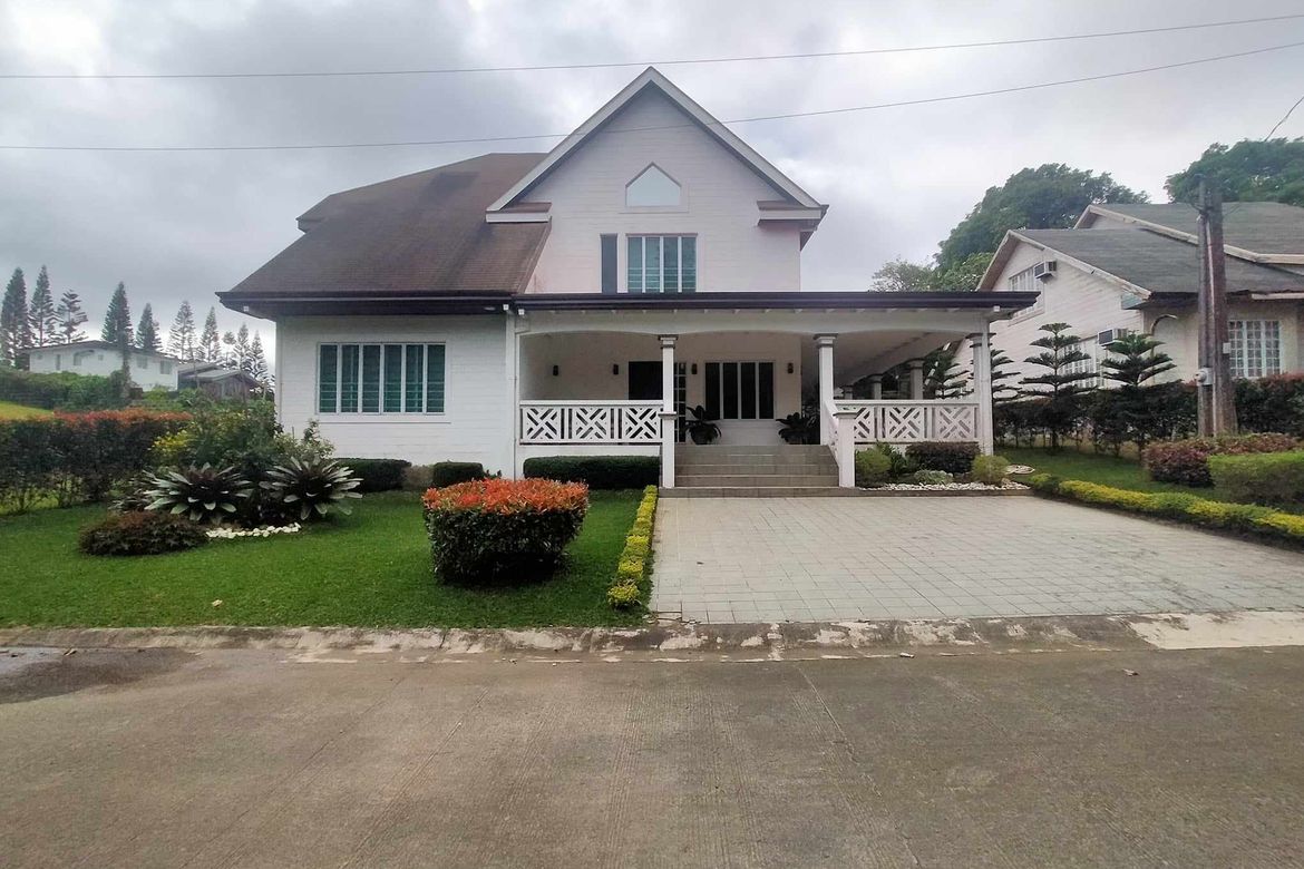 5 Bedroom House for Sale in Kaybagal East, Tagaytay, Cavite