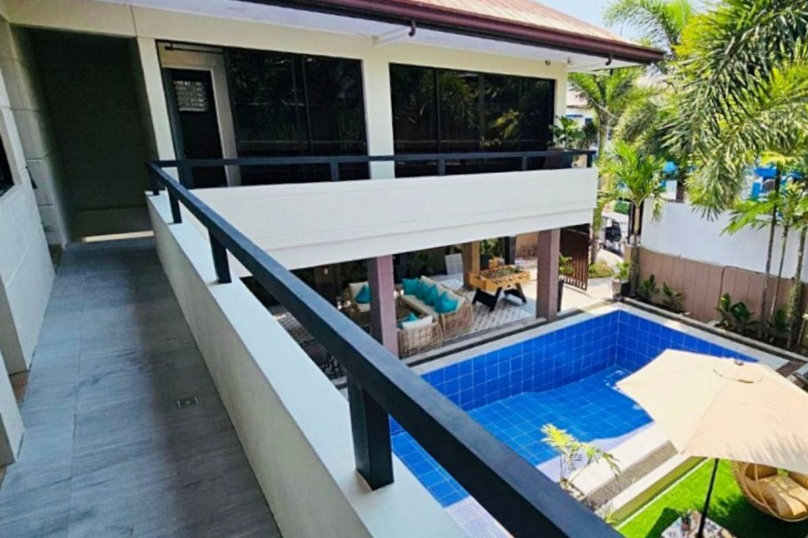 5 Bedroom House for Sale in Lalakay, Los Baños, Laguna