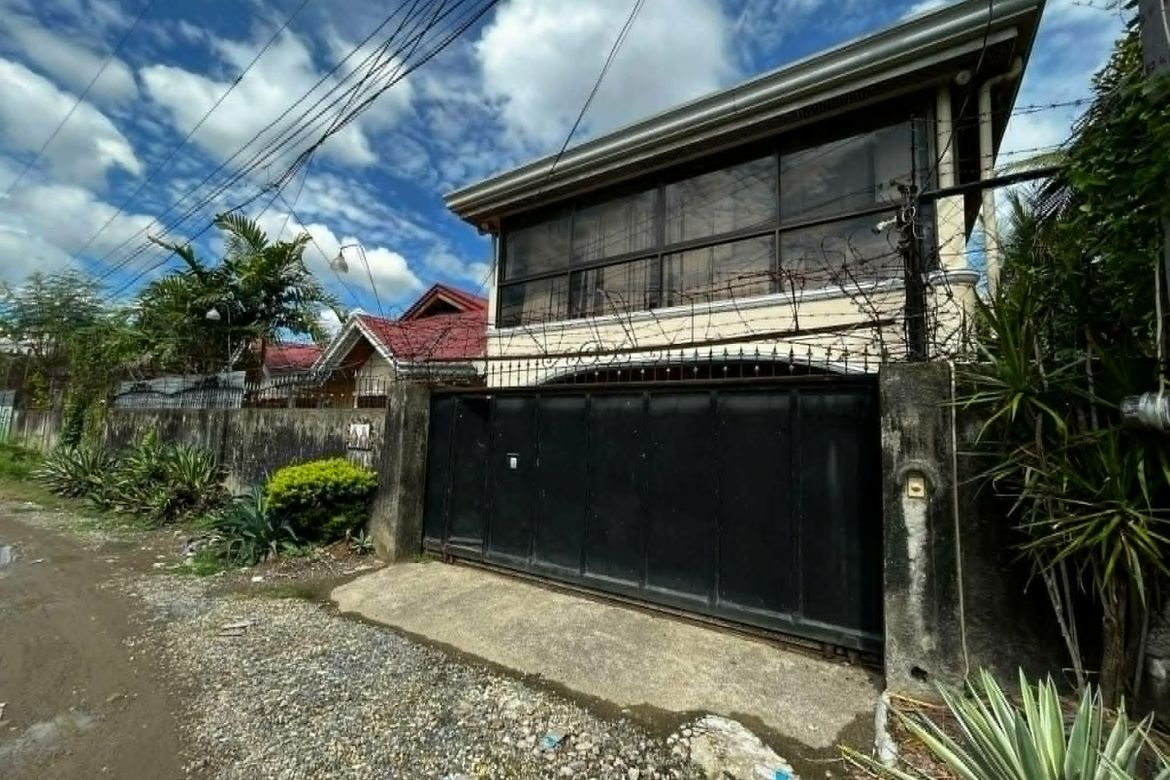 5 Bedroom House for Sale in Lawaan I, Talisay, Cebu – photo 4
