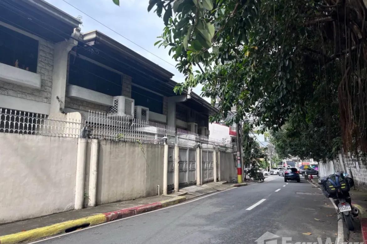 5 Bedroom House for Sale in Little Baguio, San Juan, Metro Manila – photo 4