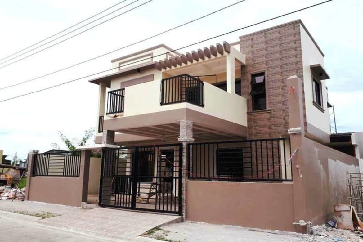 5 Bedroom House for Sale in Lourdes North West, Angeles, Pampanga