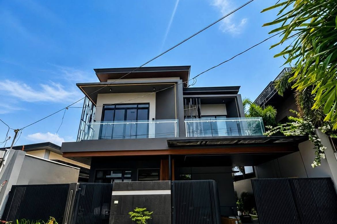 5 Bedroom House for Sale in Lourdes North West, Angeles, Pampanga
