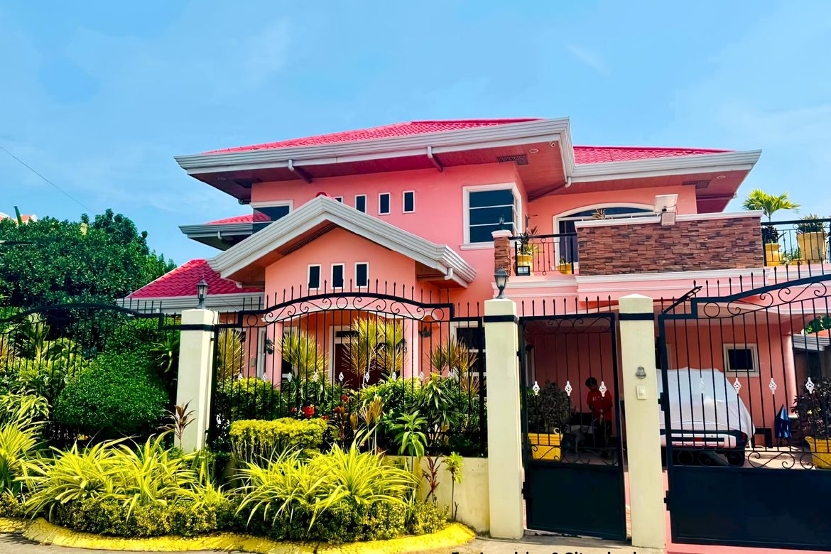5 Bedroom House for Sale in Mactan, Lapu-Lapu, Cebu