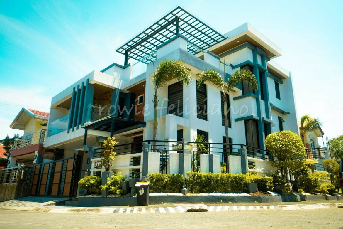 5 Bedroom House for Sale in Mahabang Parang, Santa Maria, Bulacan