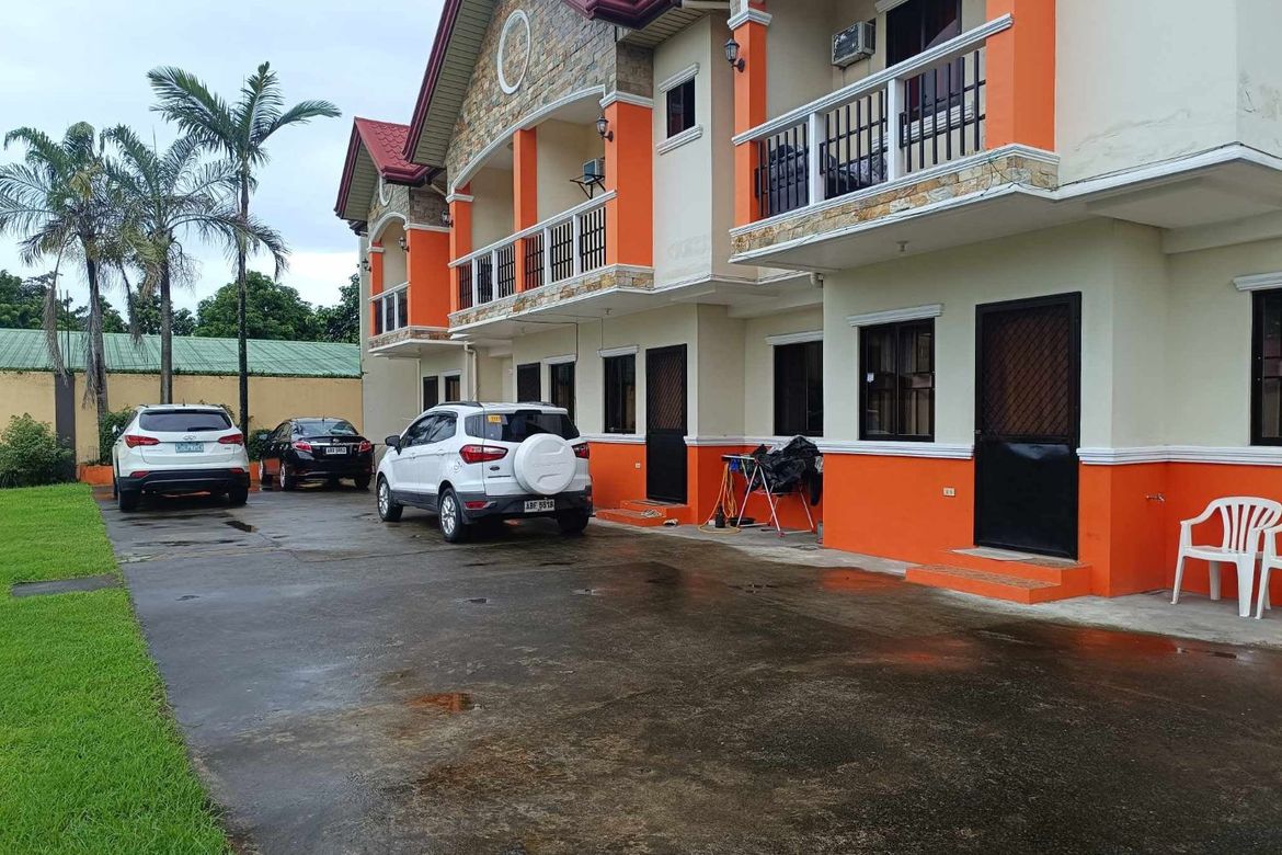 5 Bedroom House for Sale in Malabanias, Angeles, Pampanga