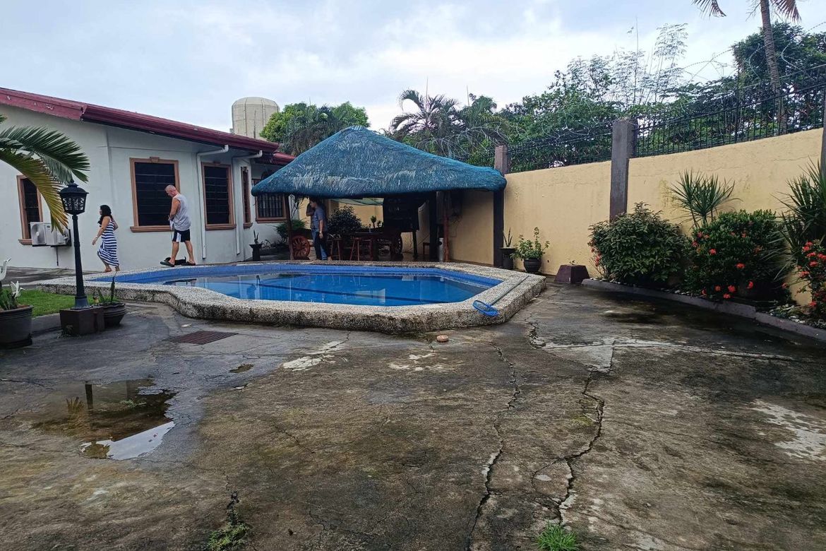 5 Bedroom House for Sale in Malabanias, Angeles, Pampanga – photo 6