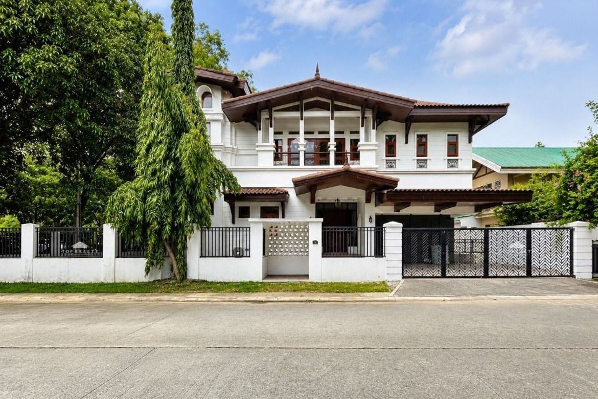 5 Bedroom House for Sale in Malanday, Marikina, Metro Manila