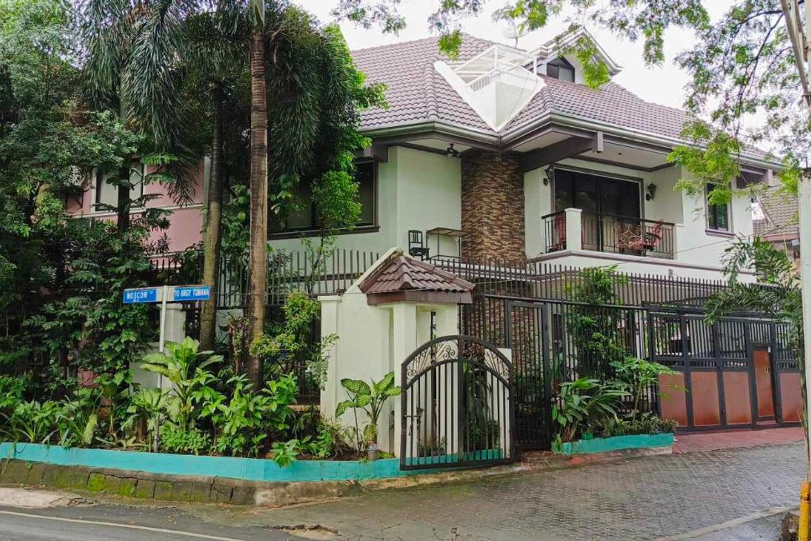 5 Bedroom House for Sale in Malanday, Marikina, Metro Manila