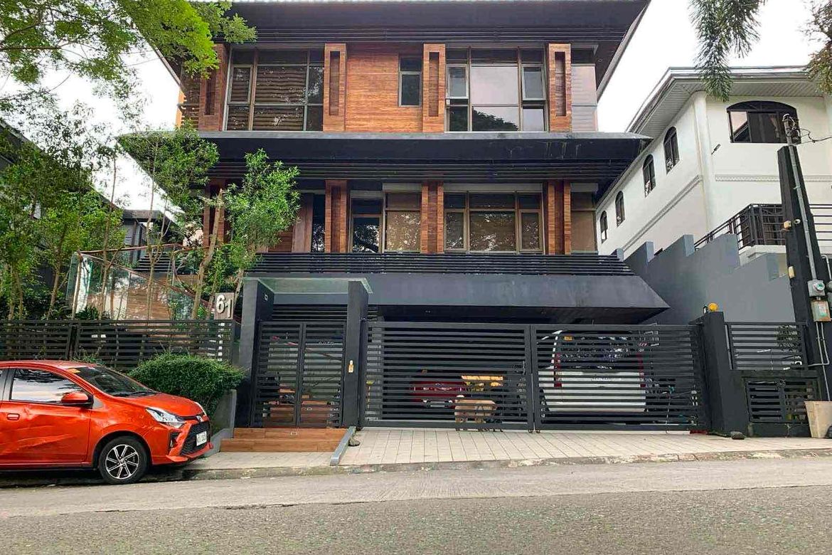 5 Bedroom House for Sale in Malanday, Marikina, Metro Manila