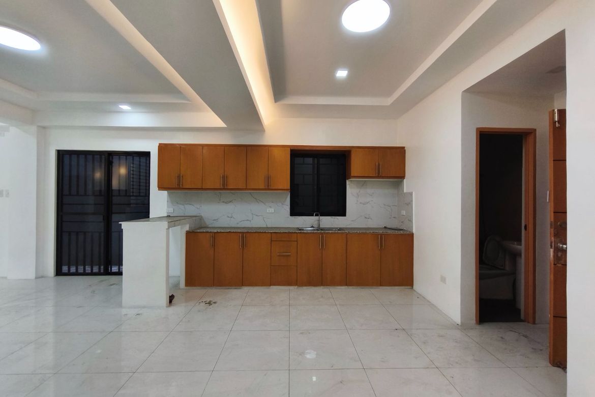 5 Bedroom House for Sale in Manuyo Dos, Las Piñas, Metro Manila – photo 8