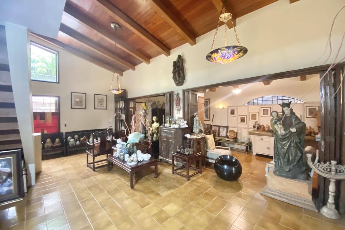 5 Bedroom House for Sale in Mariana, Quezon City, Metro Manila near LRT-2 Gilmore – photo 8
