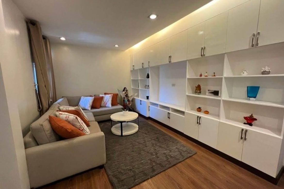 5 Bedroom House for Sale in Matandang Balara, Quezon City, Metro Manila