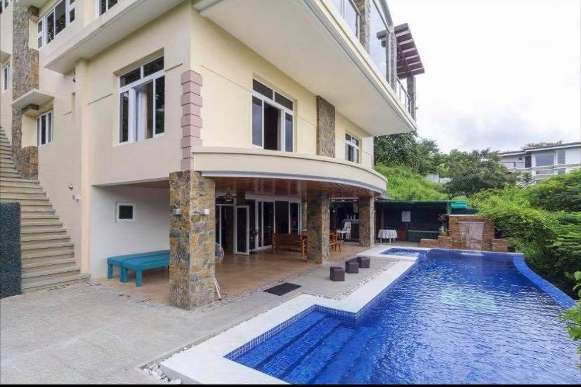 5 Bedroom House for Sale in Maugat, Nasugbu, Batangas