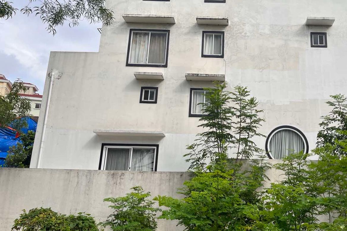 5 Bedroom House for Sale in McKinley Hill Village, McKinley Hill, Taguig, Metro Manila