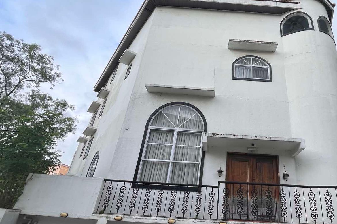 5 Bedroom House for Sale in McKinley Hill Village, McKinley Hill, Taguig, Metro Manila – photo 4
