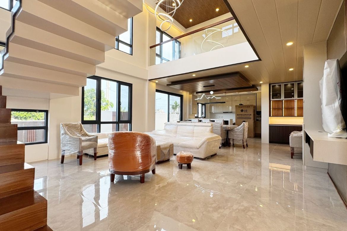 5 Bedroom House for Sale in Mondia NUVALI, Canlubang, Calamba, Laguna