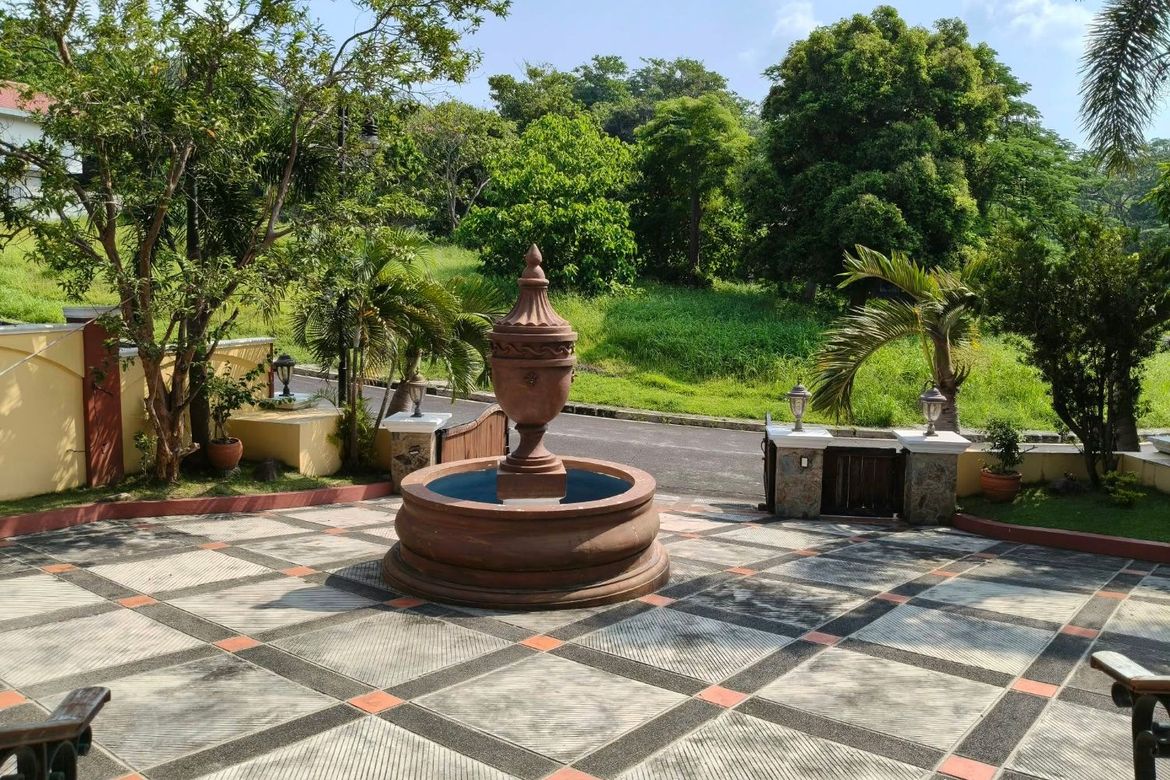 5 Bedroom House for Sale in Natipuan, Nasugbu, Batangas – photo 3