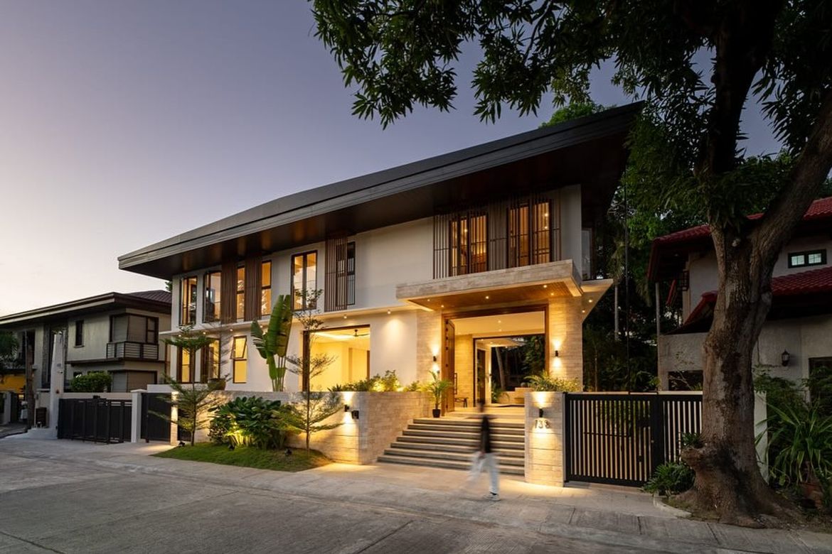 5 Bedroom House for Sale in New Alabang Village, Muntinlupa, Metro Manila