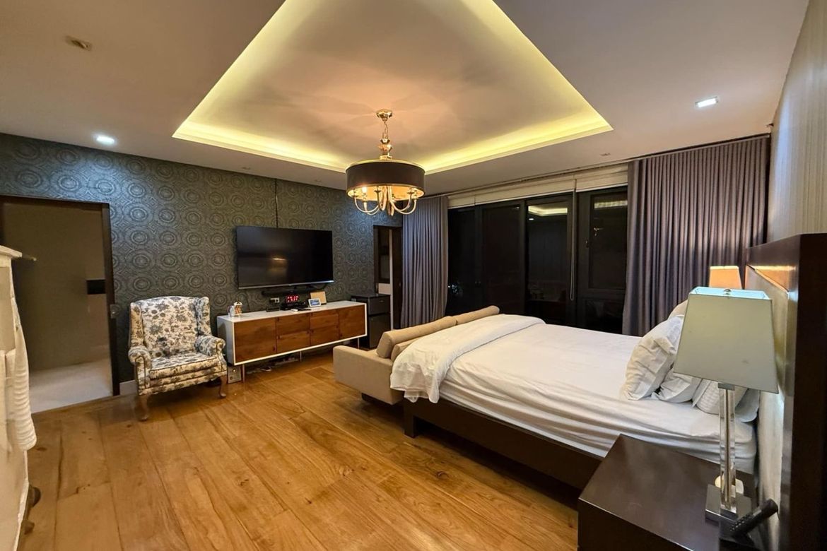 5 Bedroom House for Sale in New Alabang Village, Muntinlupa, Metro Manila – photo 8
