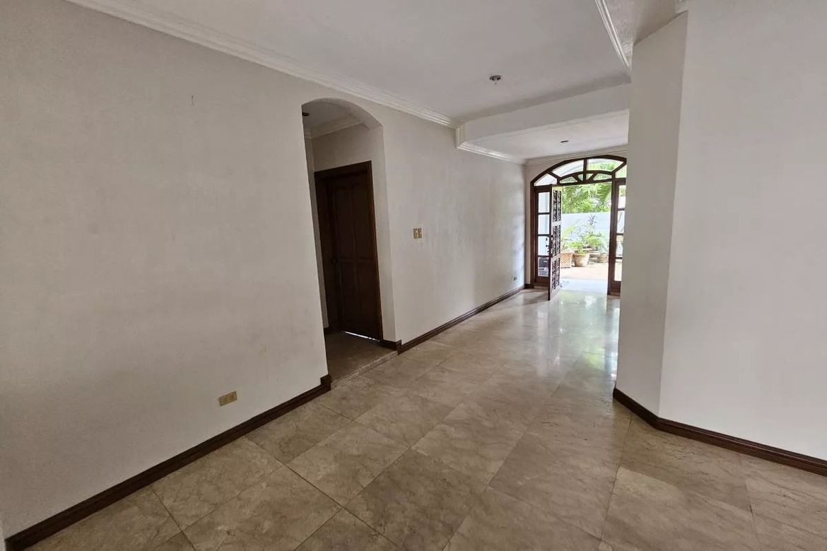 5 Bedroom House for Sale in New Alabang Village, Muntinlupa, Metro Manila – photo 4