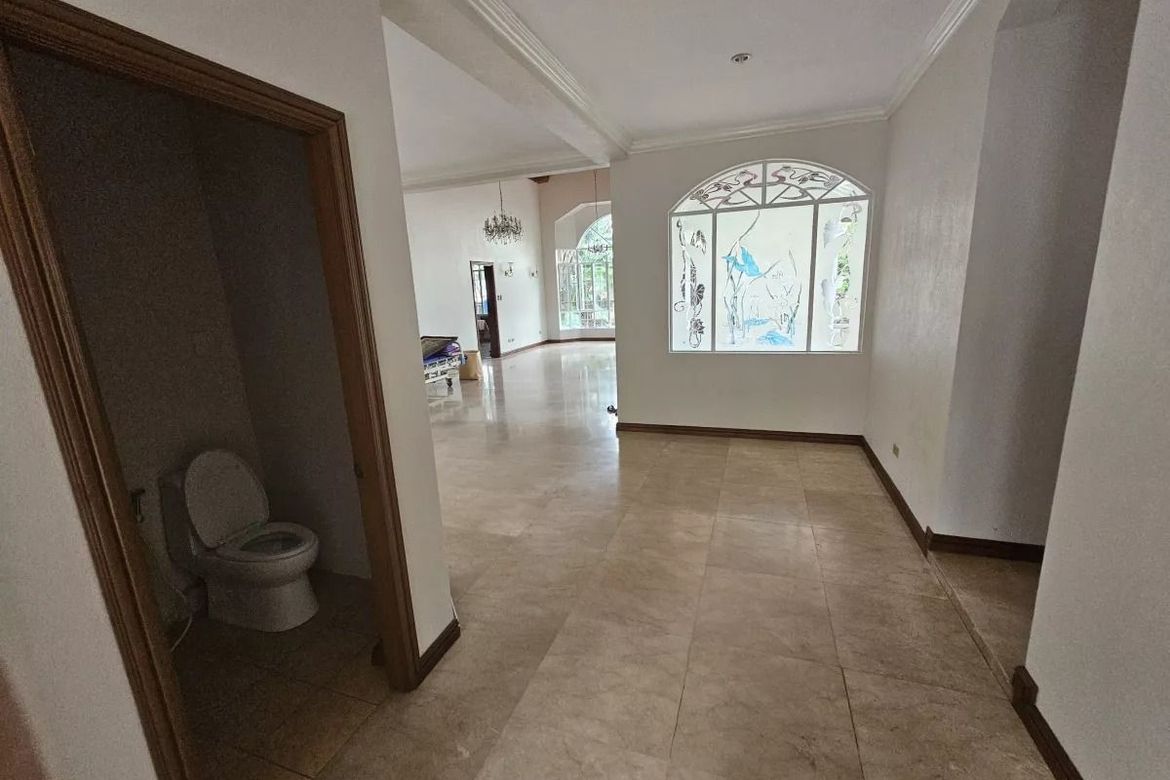 5 Bedroom House for Sale in New Alabang Village, Muntinlupa, Metro Manila – photo 5
