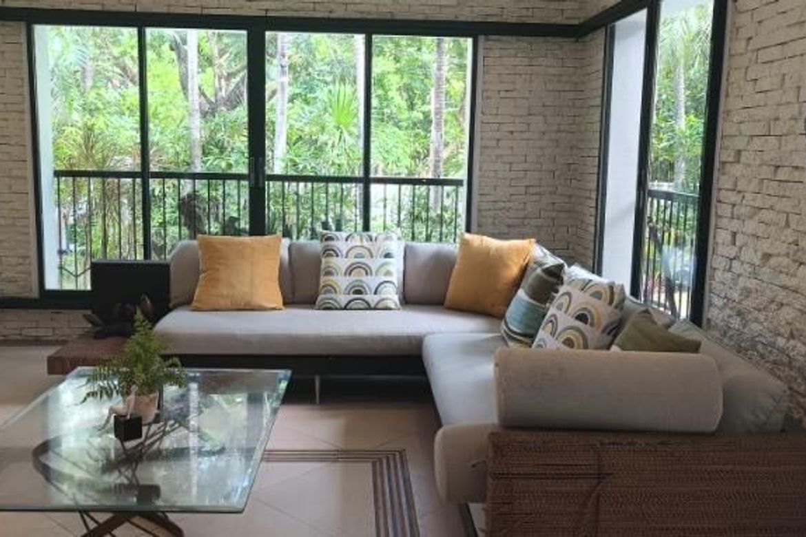 5 Bedroom House for Sale in New Alabang Village, Muntinlupa, Metro Manila – photo 2
