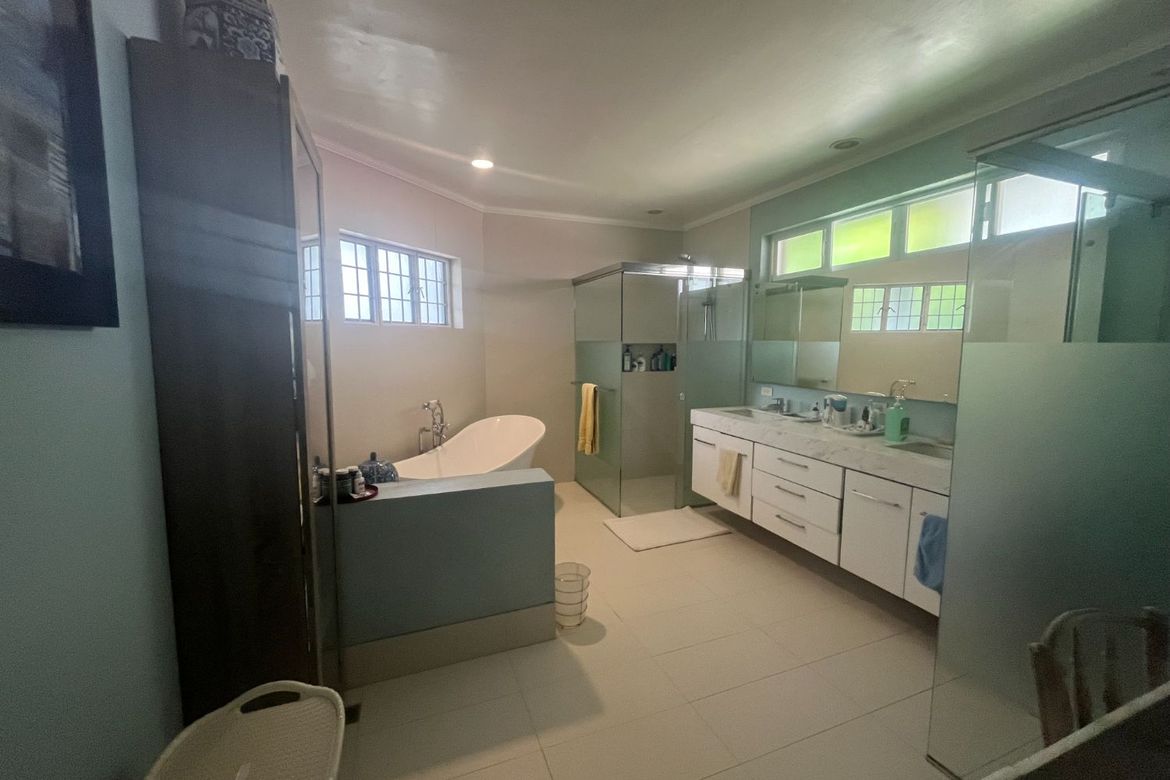 5 Bedroom House for Sale in New Alabang Village, Muntinlupa, Metro Manila – photo 2