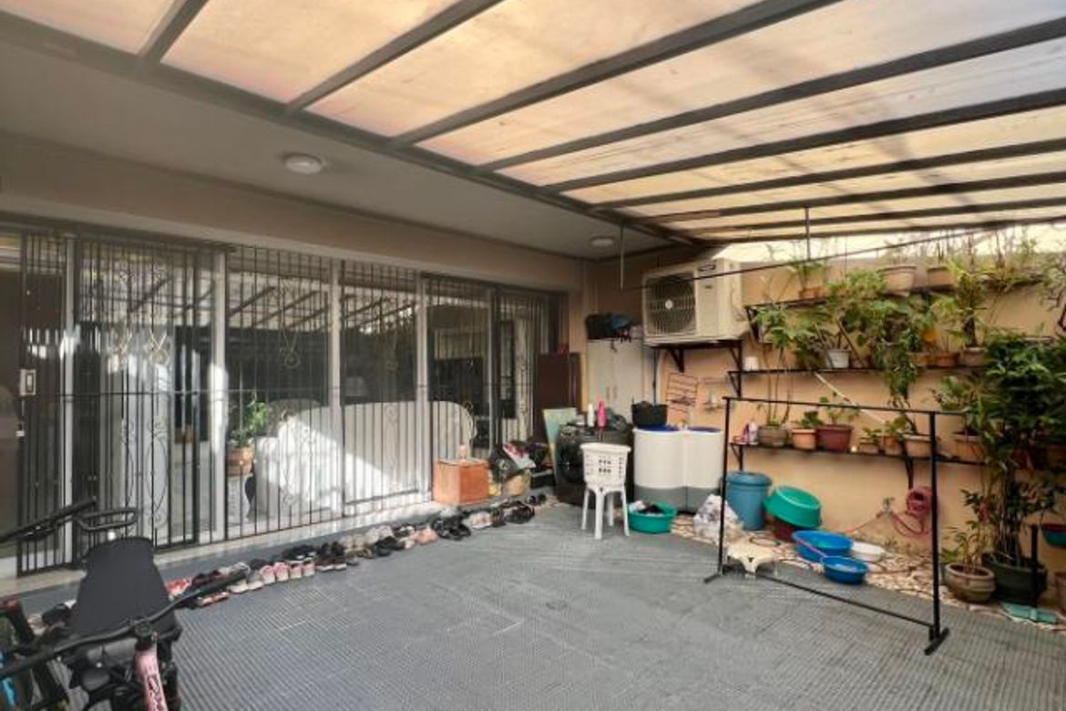 5 Bedroom House for Sale in Palanan, Makati City – photo 3