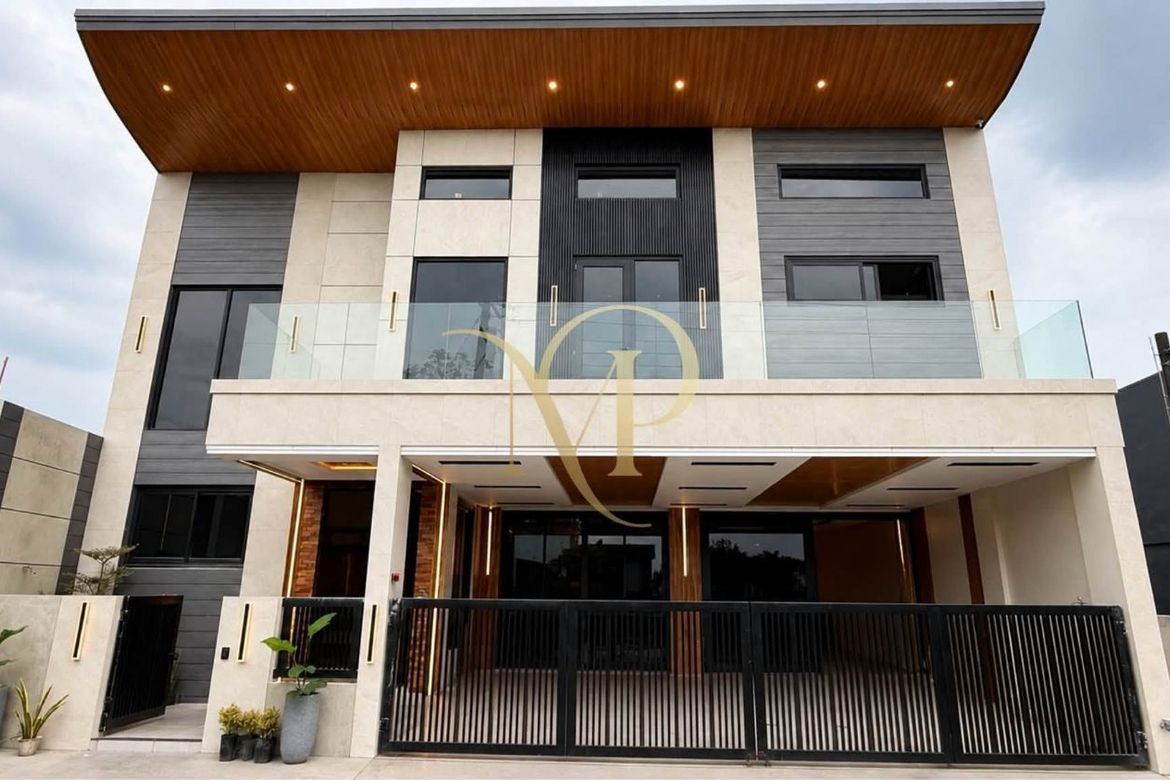 5 Bedroom House for Sale in Pampang, Angeles, Pampanga