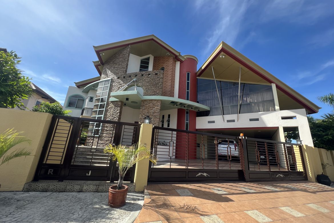 5 Bedroom House for Sale in Panipuan, San Fernando, Pampanga