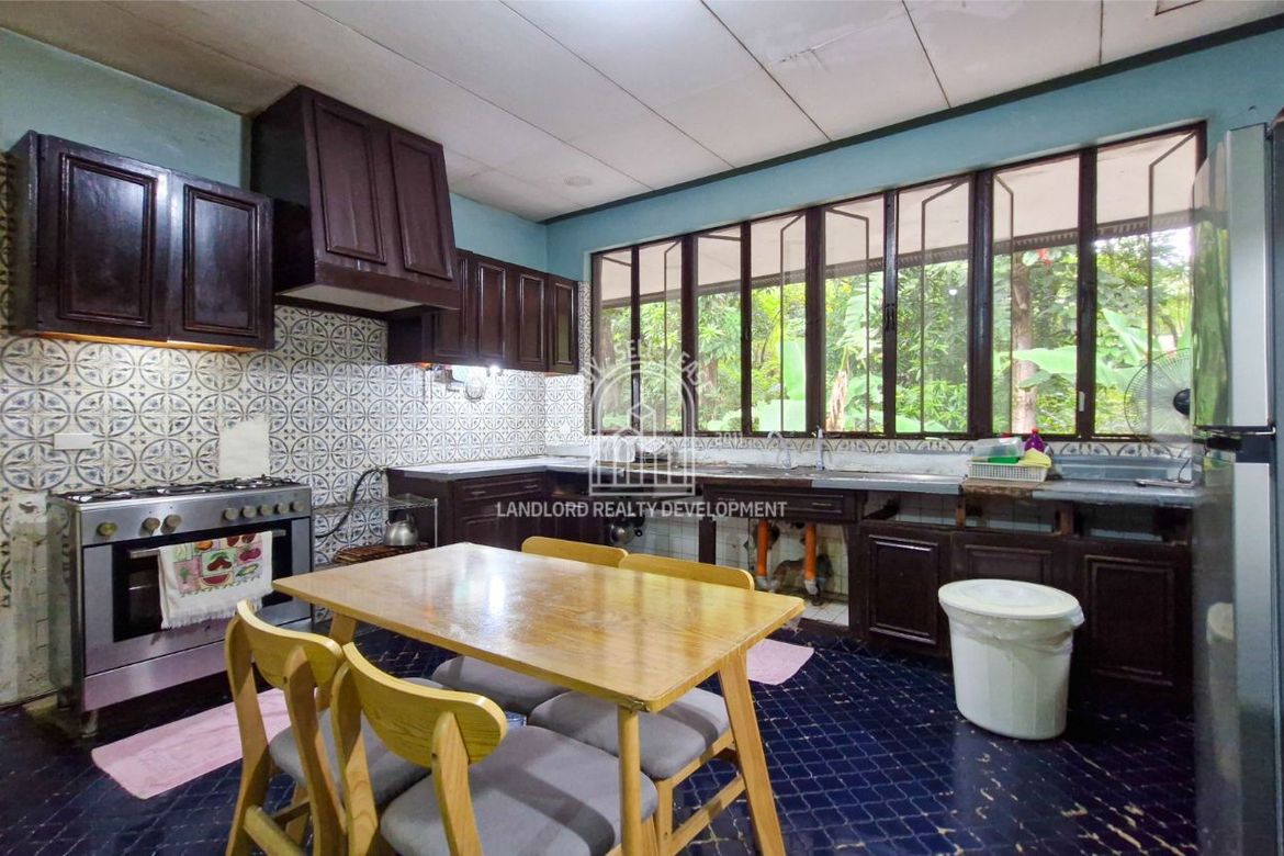5 Bedroom House for Sale in Pansol, Quezon City, Metro Manila – photo 8