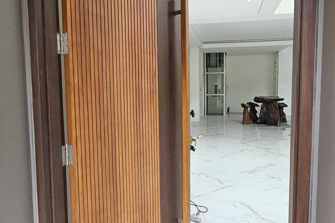 5 Bedroom House for Sale in Pansol, Quezon City, Metro Manila – photo 5