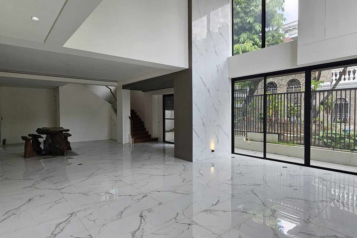 5 Bedroom House for Sale in Pansol, Quezon City, Metro Manila – photo 6