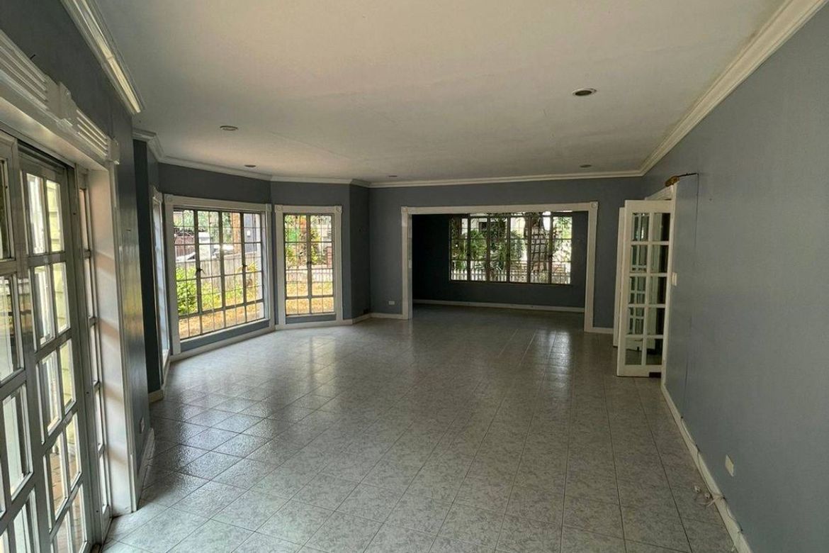 5 Bedroom House for Sale in Pansol, Quezon City, Metro Manila – photo 2