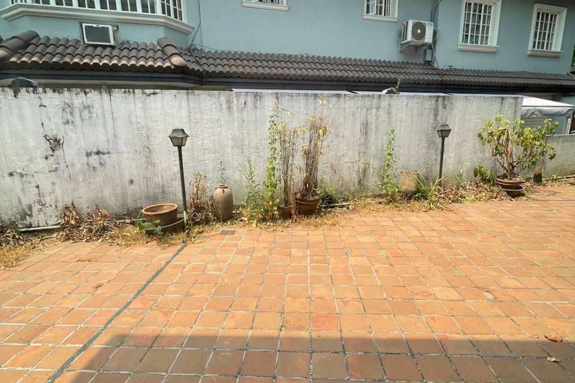 5 Bedroom House for Sale in Pansol, Quezon City, Metro Manila – photo 4