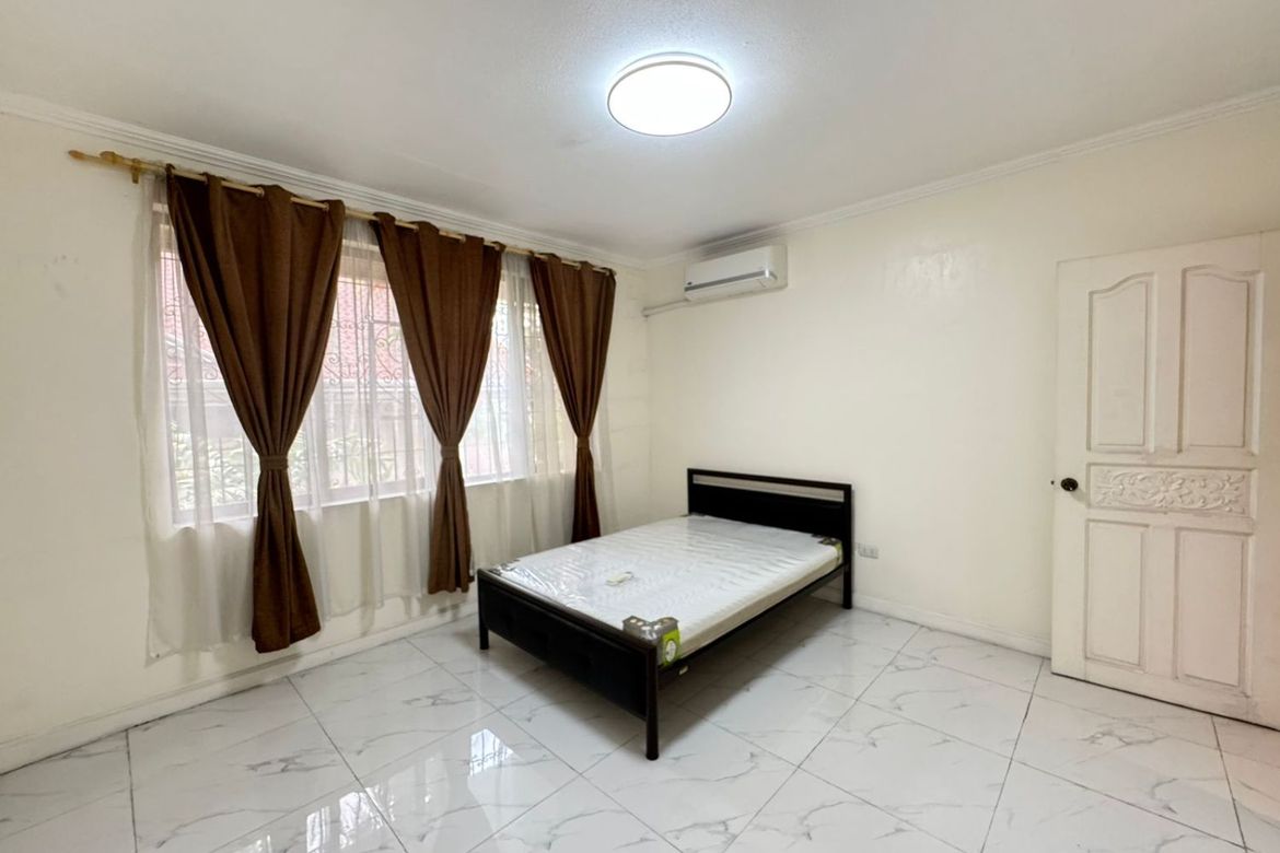 5 Bedroom House for Sale in Pansol, Quezon City, Metro Manila – photo 8